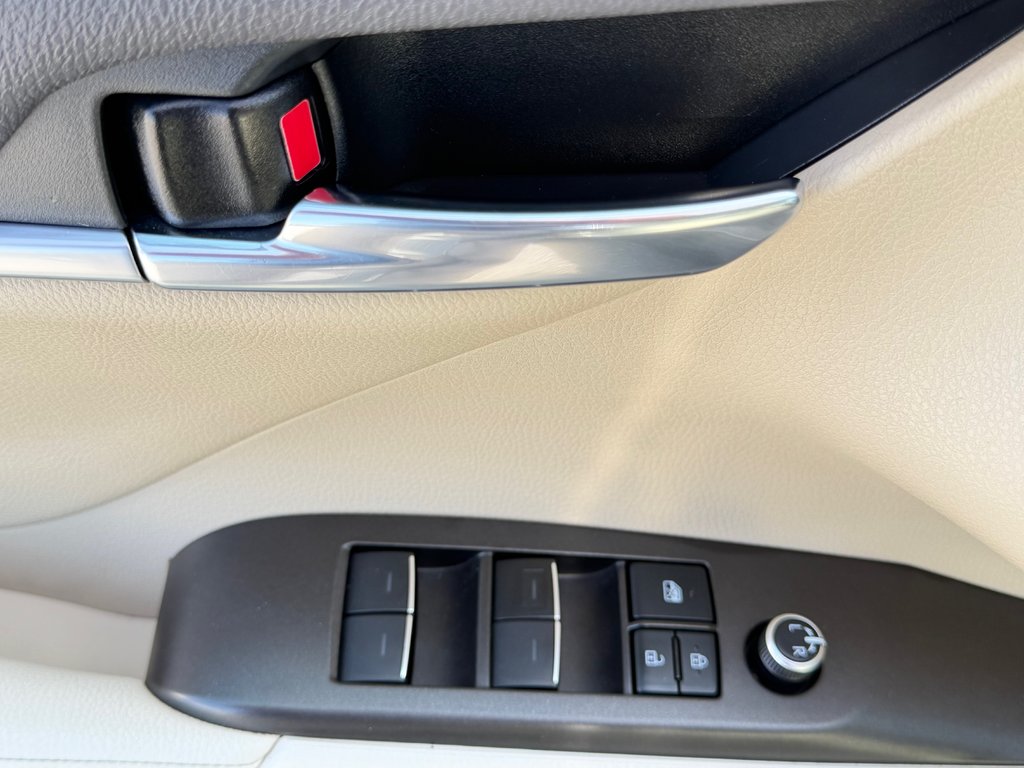 Toyota Camry XLE AWD /BAS KILO/ 1 SEUL PROPRIO 2021 à Thetford Mines, Québec - 26 - w1024h768px