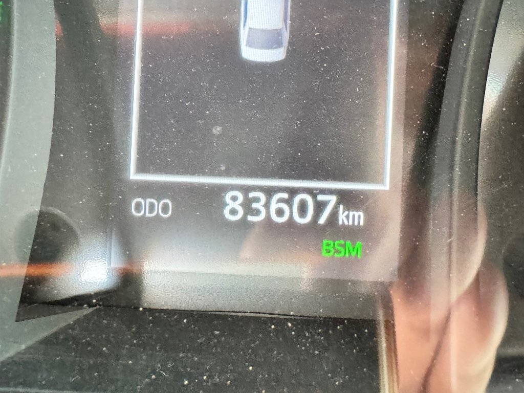 Toyota Camry HYBRIDE SE + TOIT OUVRANT / MAGS 18 / 1 SEUL PROPRIÉTAIRE / WOW 2022 à Thetford Mines, Québec - 40 - w1024h768px