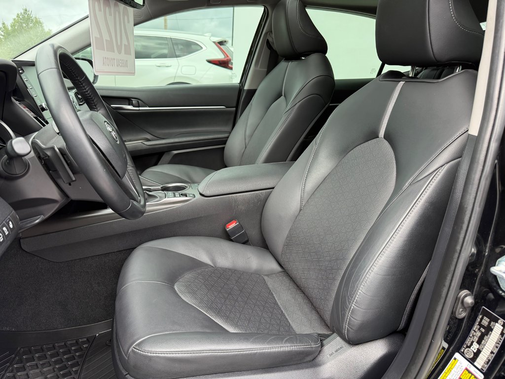 Toyota Camry Hybrid XSE / SUPER LOOK / IMPECCABLE / HYBRIDE 2022 à Thetford Mines, Québec - 17 - w1024h768px