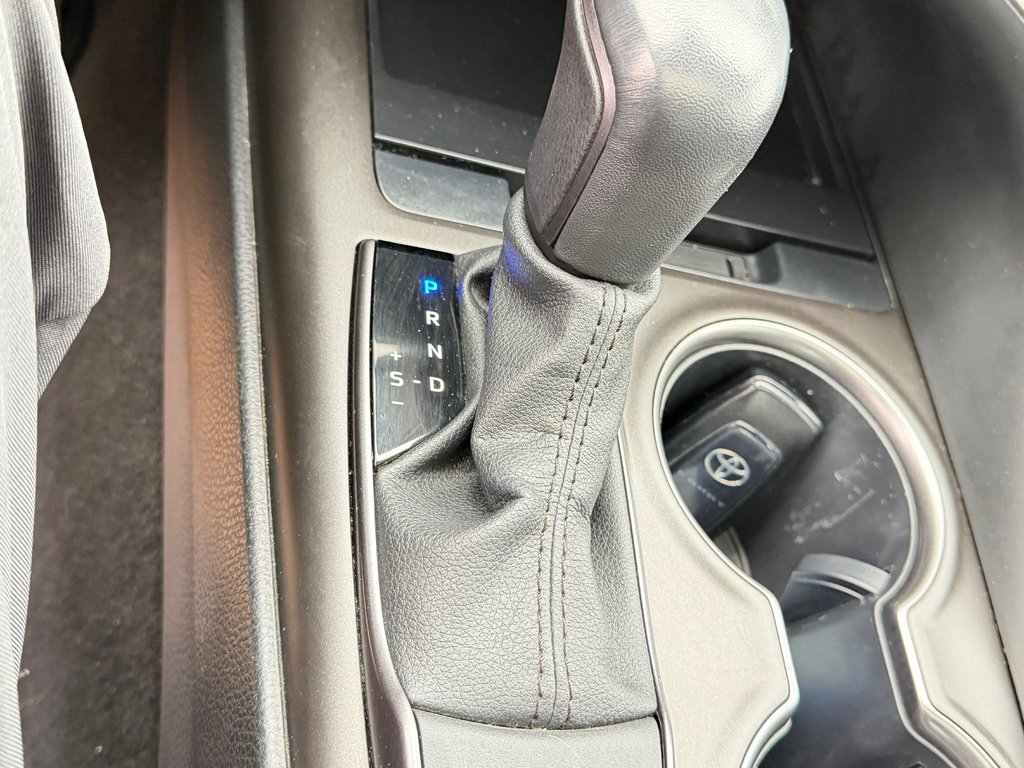 2023 Toyota Camry SE + TOIT + MAGS 18 / PEA 27-03-28=100KM / in Thetford Mines, Quebec - 50 - w1024h768px