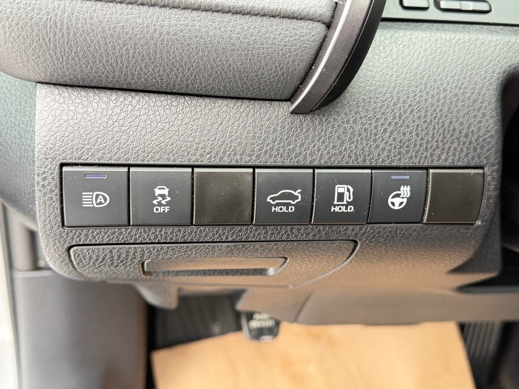 2023 Toyota Camry SE + TOIT + MAGS 18 / PEA 27-03-28=100KM / in Thetford Mines, Quebec - 36 - w1024h768px