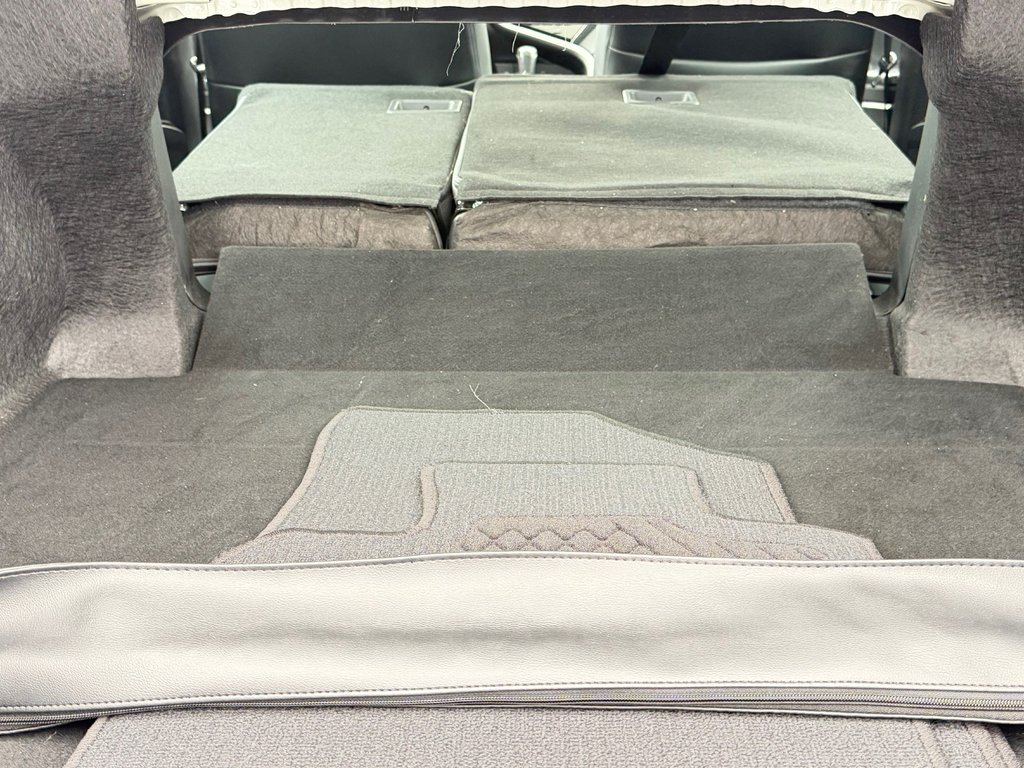 2023 Toyota Camry SE + TOIT + MAGS 18 / PEA 27-03-28=100KM / in Thetford Mines, Quebec - 66 - w1024h768px