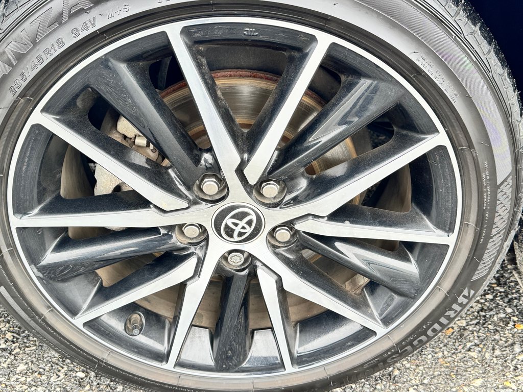 Toyota Camry SE + TOIT + MAGS 18 / PEA 27-03-28=100KM / 2023 à Thetford Mines, Québec - 16 - w1024h768px