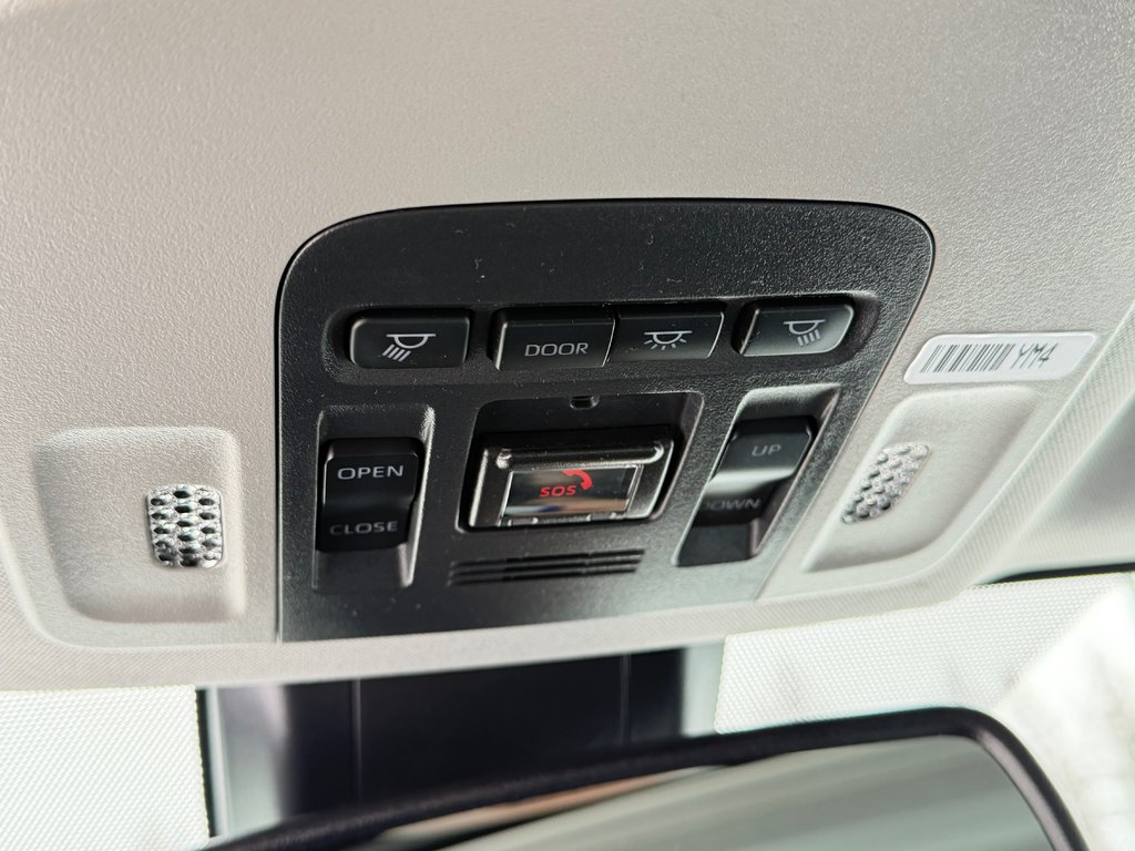 2023 Toyota Camry SE + TOIT + MAGS 18 / PEA 27-03-28=100KM / in Thetford Mines, Quebec - 57 - w1024h768px