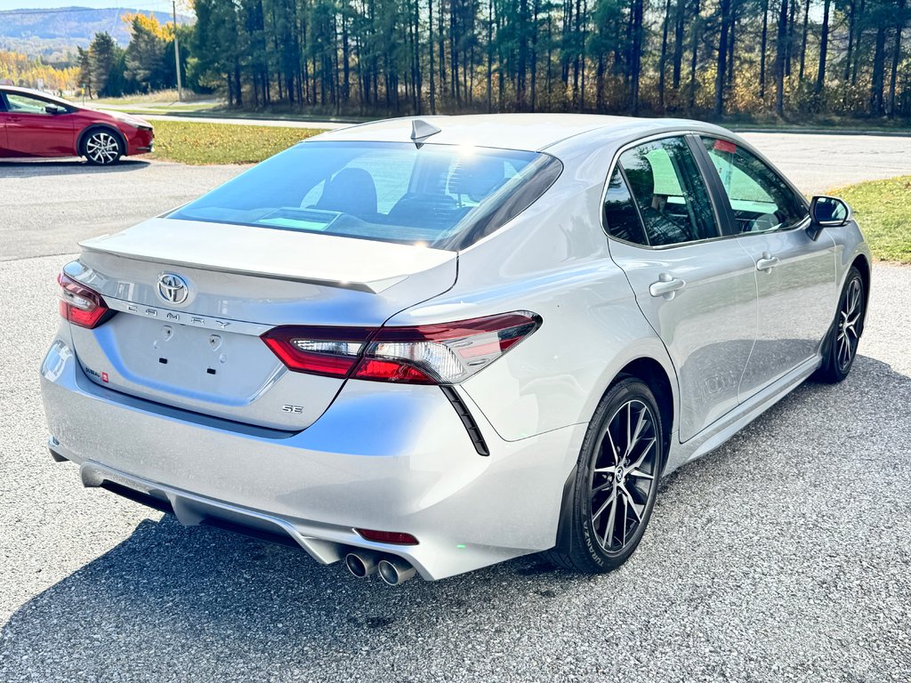 Toyota Camry SE + TOIT + MAGS 18 / PEA 27-03-28=100KM / 2023 à Thetford Mines, Québec - 4 - w1024h768px