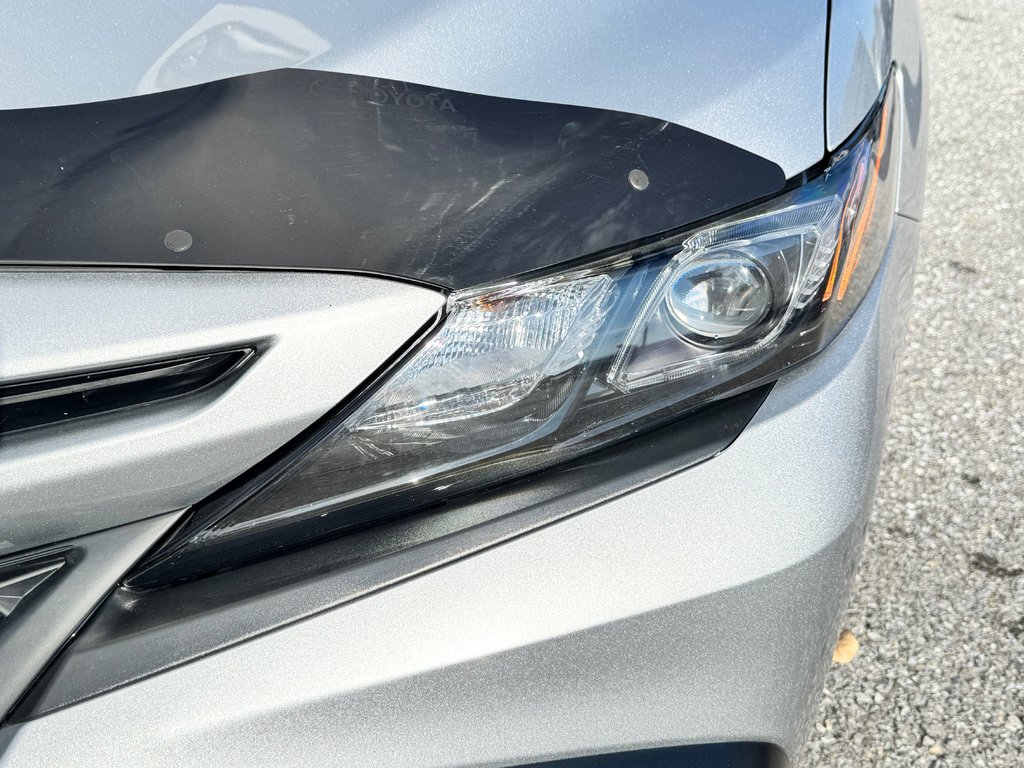 Toyota Camry SE + TOIT + MAGS 18 / PEA 27-03-28=100KM / 2023 à Thetford Mines, Québec - 10 - w1024h768px