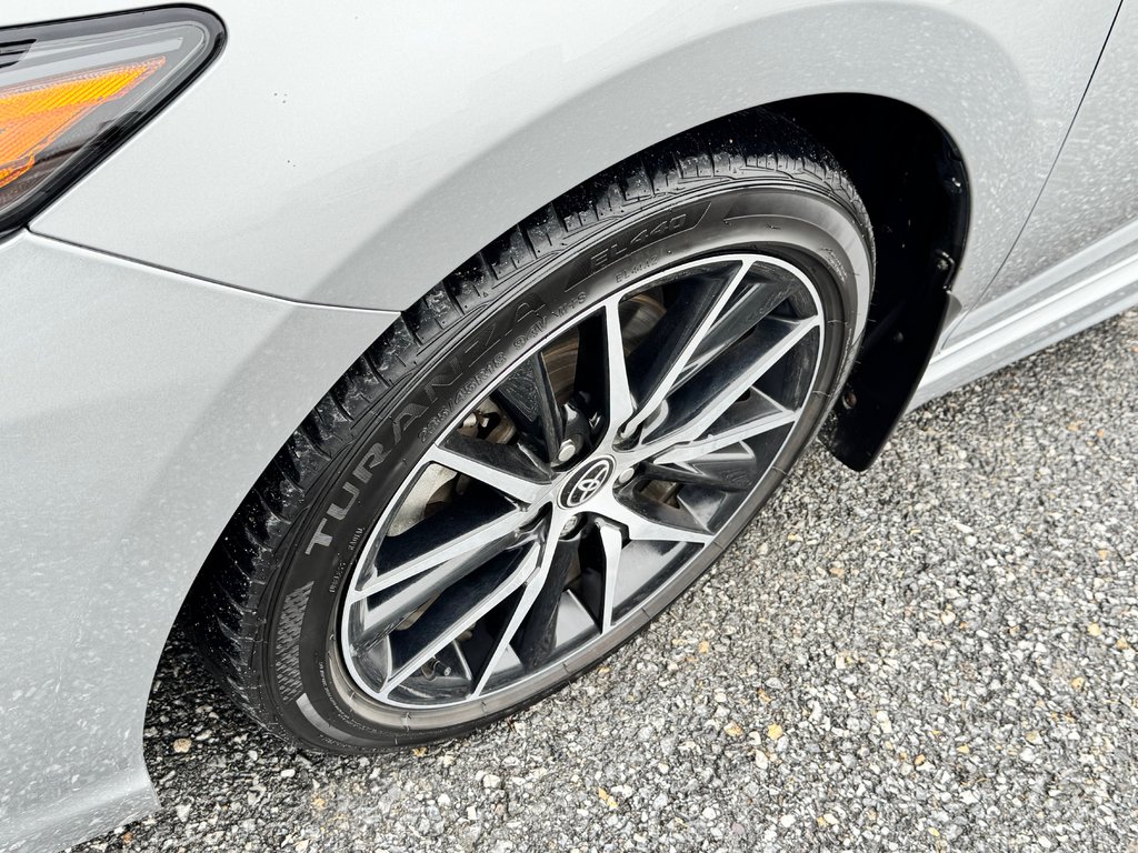 Toyota Camry SE + TOIT + MAGS 18 / PEA 27-03-28=100KM / 2023 à Thetford Mines, Québec - 15 - w1024h768px