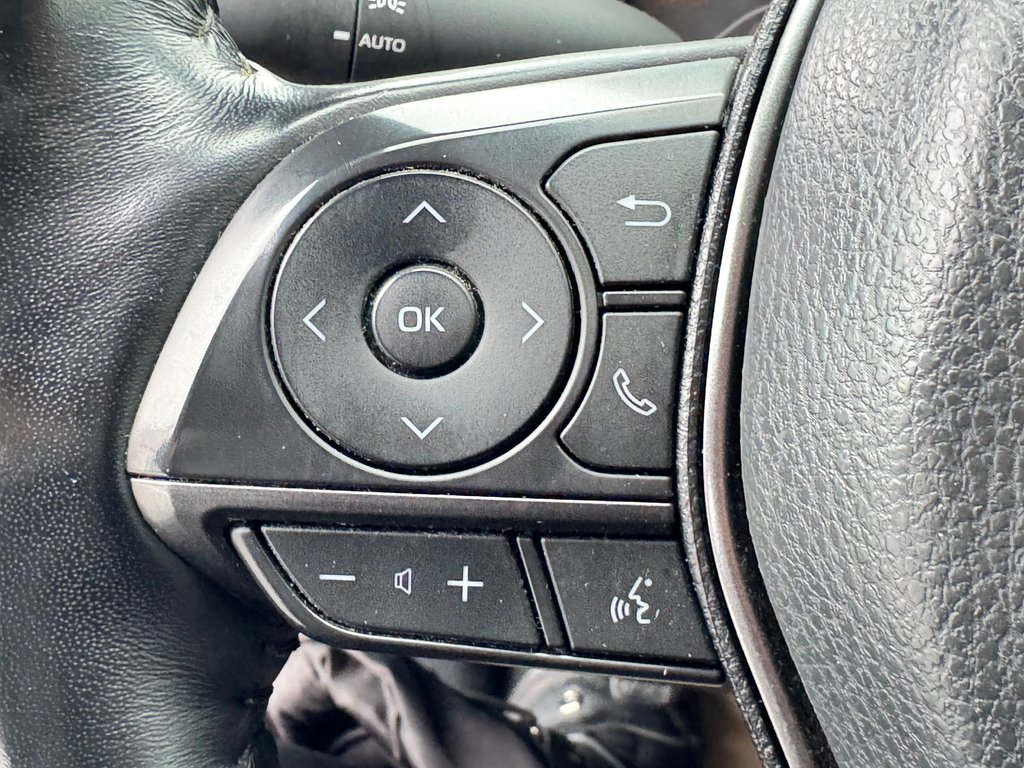 Toyota Camry SE + TOIT + MAGS 18 / PEA 27-03-28=100KM / 2023 à Thetford Mines, Québec - 38 - w1024h768px