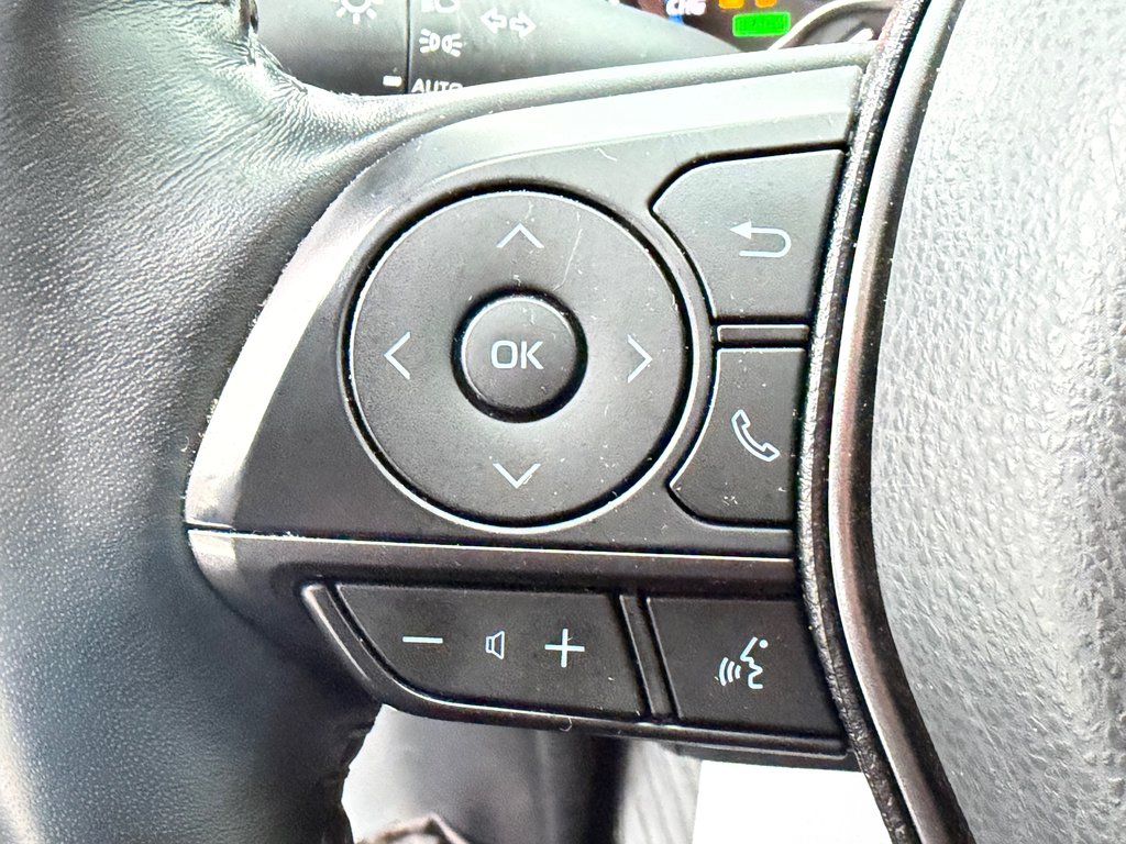 2023 Toyota Camry HYBRIDE XSE / BAS KILOS / ÉTAT NEUF !!! / in Thetford Mines, Quebec - 36 - w1024h768px