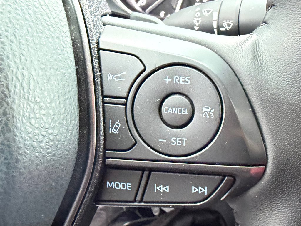 2023 Toyota Camry HYBRIDE XSE / BAS KILOS / ÉTAT NEUF !!! / in Thetford Mines, Quebec - 39 - w1024h768px