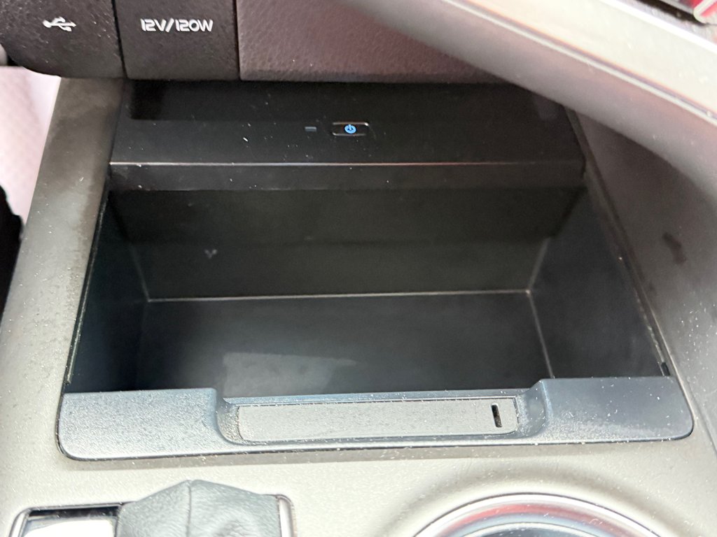 2023 Toyota Camry HYBRIDE XSE / BAS KILOS / ÉTAT NEUF !!! / in Thetford Mines, Quebec - 46 - w1024h768px