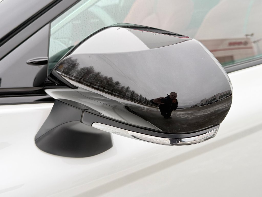 2023 Toyota Camry HYBRIDE XSE / BAS KILOS / ÉTAT NEUF !!! / in Thetford Mines, Quebec - 16 - w1024h768px
