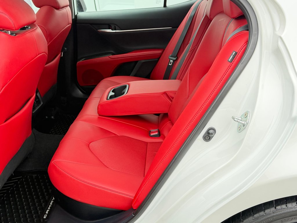 2023 Toyota Camry HYBRIDE XSE / BAS KILOS / ÉTAT NEUF !!! / in Thetford Mines, Quebec - 60 - w1024h768px