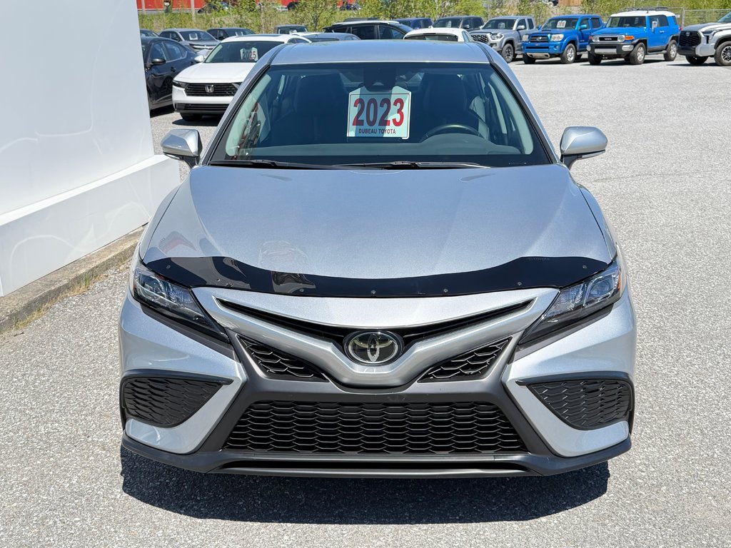 2023 Toyota Camry SE / 26.000KM WOWWW ! PEA 28-06-28=100KM / in Thetford Mines, Quebec - 2 - w1024h768px