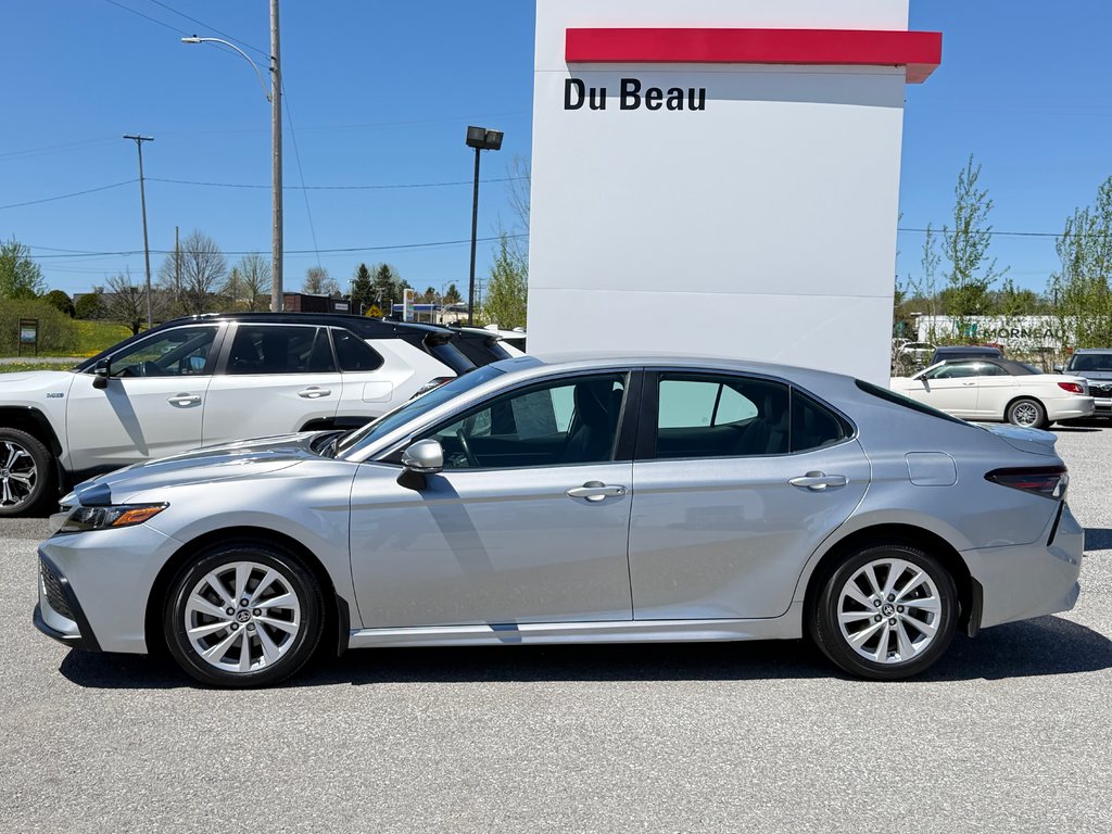 2023 Toyota Camry SE / 26.000KM WOWWW ! PEA 28-06-28=100KM / in Thetford Mines, Quebec - 8 - w1024h768px