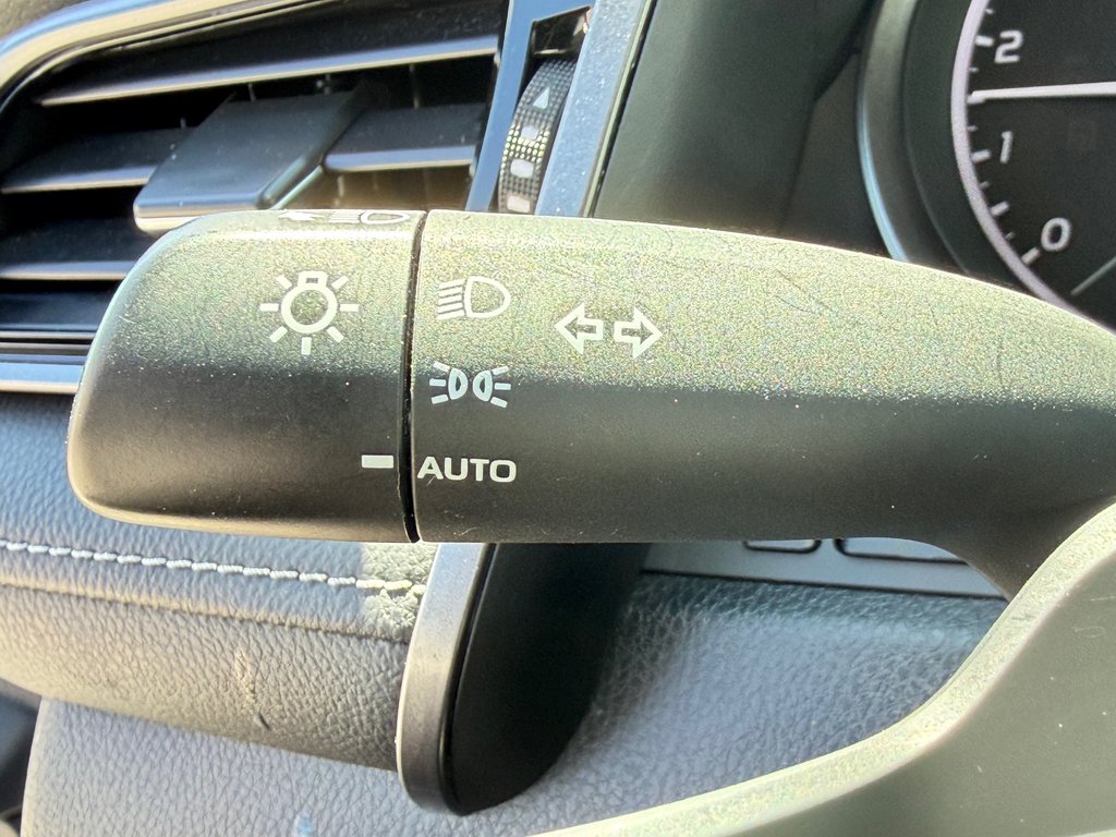 2023 Toyota Camry SE / 26.000KM WOWWW ! PEA 28-06-28=100KM / in Thetford Mines, Quebec - 29 - w1024h768px