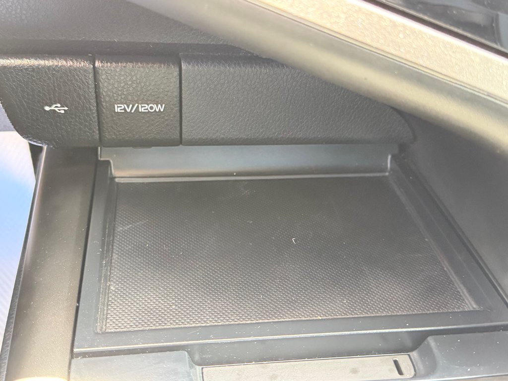 2023 Toyota Camry SE / 26.000KM WOWWW ! PEA 28-06-28=100KM / in Thetford Mines, Quebec - 37 - w1024h768px