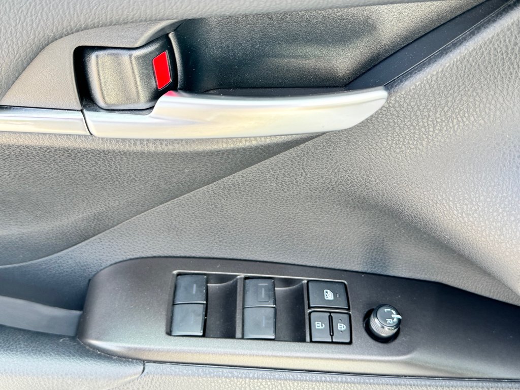 Toyota Camry SE AMÉLIORÉ AWD !!! HYPER RARE , ÉTAT NEUF  !!!!!! 2024 à Thetford Mines, Québec - 28 - w1024h768px