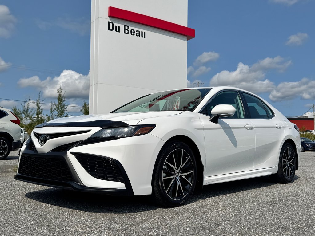 Toyota Camry SE AMÉLIORÉ AWD !!! HYPER RARE , ÉTAT NEUF  !!!!!! 2024 à Thetford Mines, Québec - 1 - w1024h768px