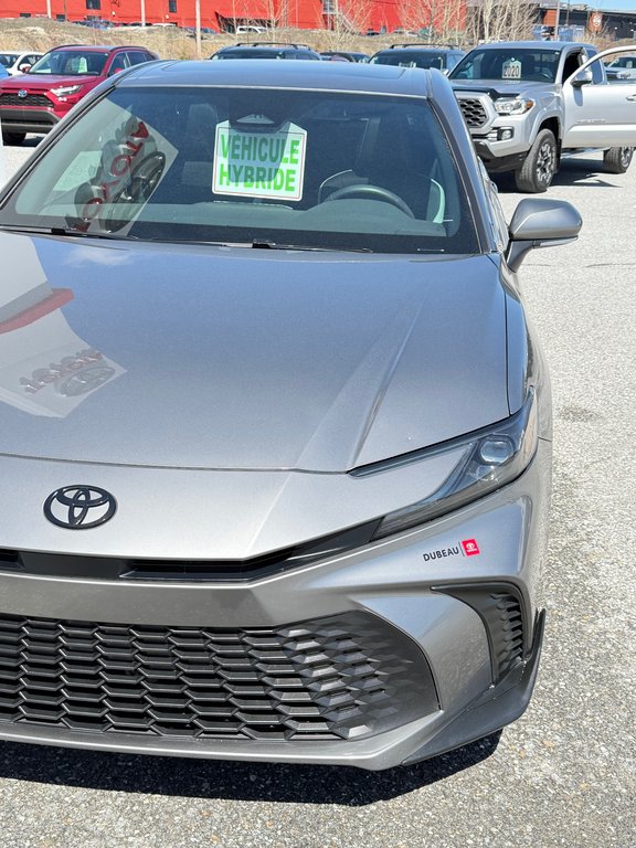 2025 Toyota Camry SE + GROUPE TOIT + AWD / MOINS CHER AU QUÉBEC / in Thetford Mines, Quebec - 9 - w1024h768px