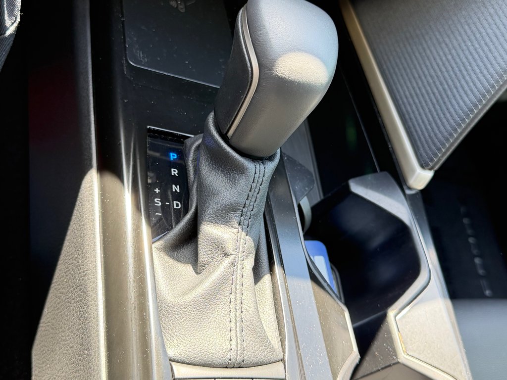 2025 Toyota Camry SE + GROUPE TOIT + AWD / MOINS CHER AU QUÉBEC / in Thetford Mines, Quebec - 46 - w1024h768px