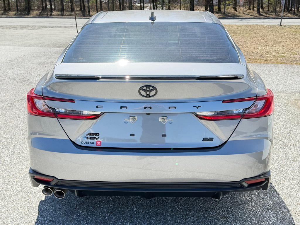 2025 Toyota Camry SE + GROUPE TOIT + AWD / MOINS CHER AU QUÉBEC / in Thetford Mines, Quebec - 6 - w1024h768px