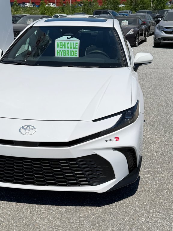 Toyota Camry SE GROUPE TOIT / HYBRIDE / TRÈS ÉCONOMIQUE / 2025 à Thetford Mines, Québec - 9 - w1024h768px