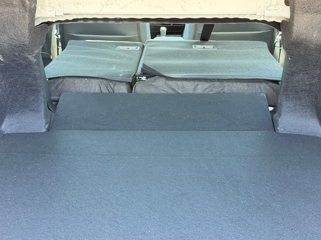 Toyota Camry SE GROUPE TOIT / HYBRIDE / TRÈS ÉCONOMIQUE / 2025 à Thetford Mines, Québec - 58 - w1024h768px