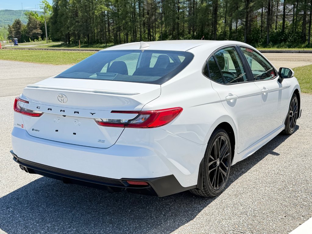 Toyota Camry SE GROUPE TOIT / HYBRIDE / TRÈS ÉCONOMIQUE / 2025 à Thetford Mines, Québec - 5 - w1024h768px