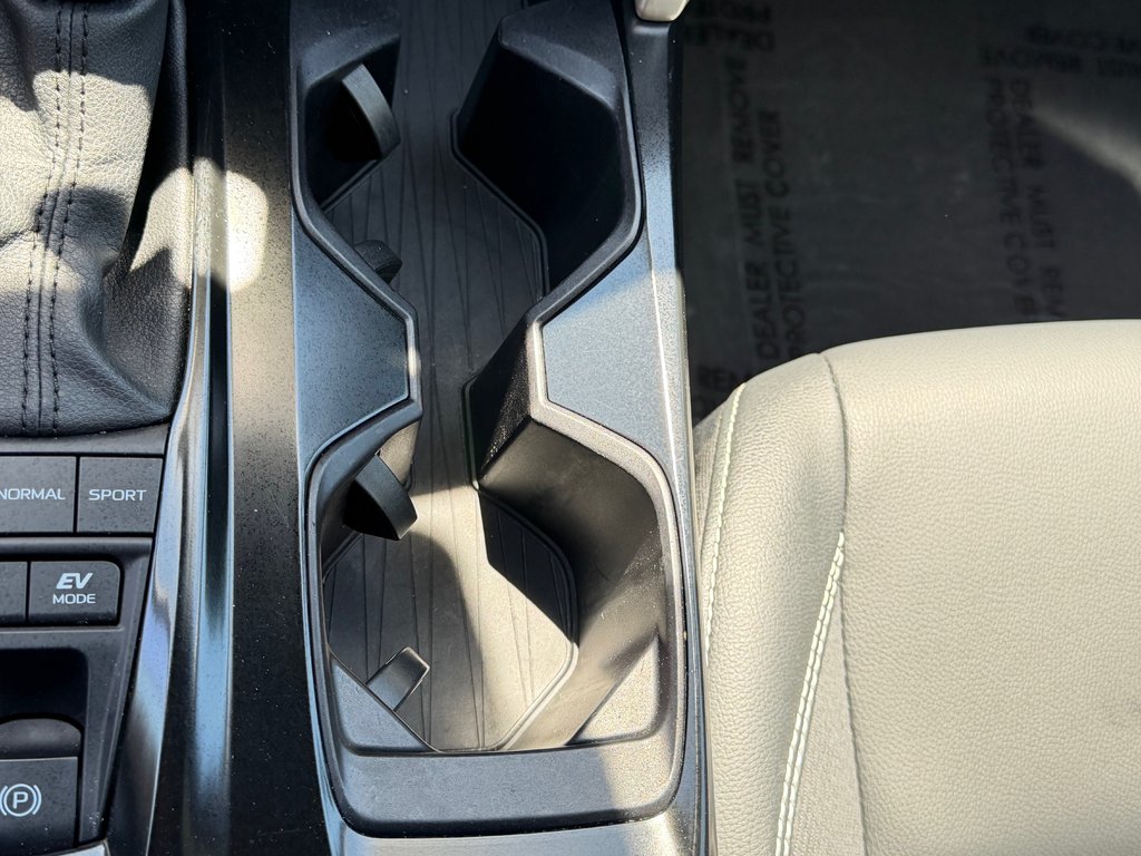 Toyota Camry SE GROUPE TOIT / HYBRIDE / TRÈS ÉCONOMIQUE / 2025 à Thetford Mines, Québec - 47 - w1024h768px