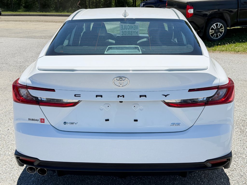 Toyota Camry SE GROUPE TOIT / HYBRIDE / TRÈS ÉCONOMIQUE / 2025 à Thetford Mines, Québec - 6 - w1024h768px