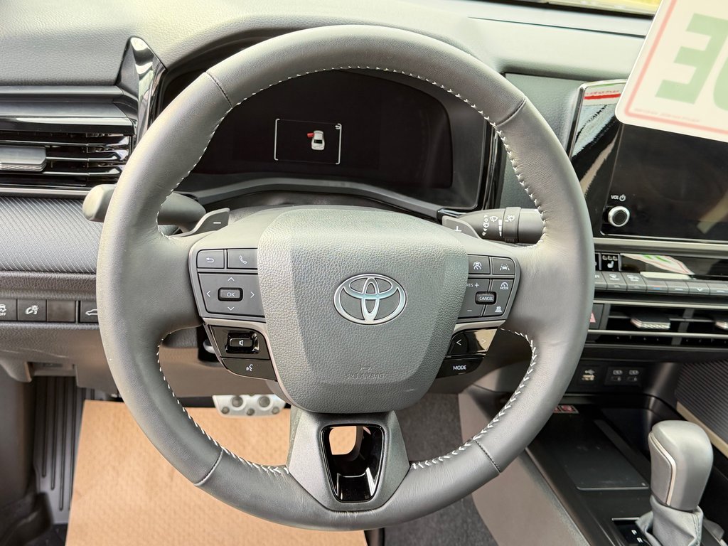 Toyota Camry HYBRIDE SE / SHOWROOM / 2026 à Thetford Mines, Québec - 34 - w1024h768px