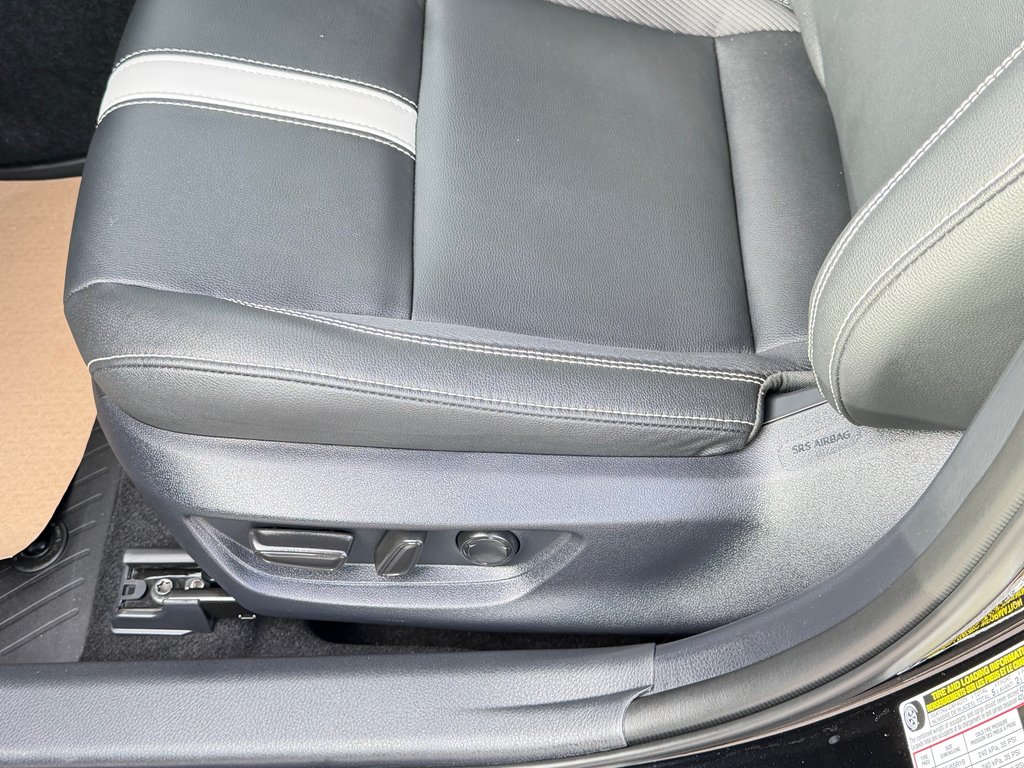 Toyota Camry HYBRIDE SE / SHOWROOM / 2026 à Thetford Mines, Québec - 29 - w1024h768px