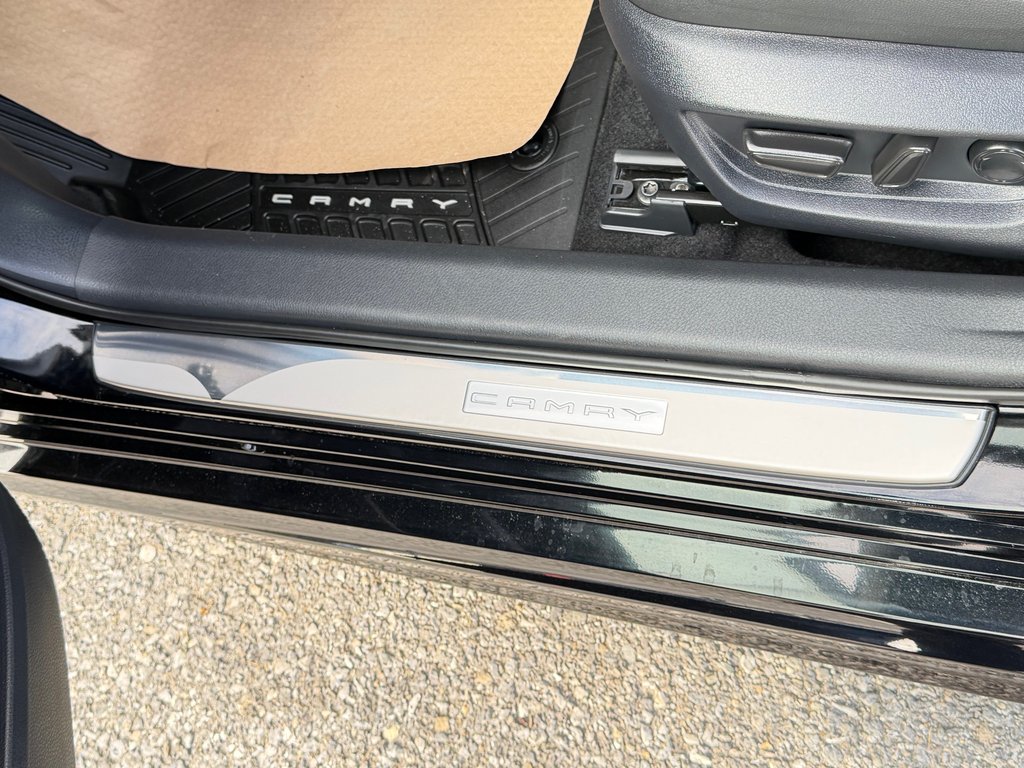Toyota Camry HYBRIDE SE / SHOWROOM / 2026 à Thetford Mines, Québec - 31 - w1024h768px