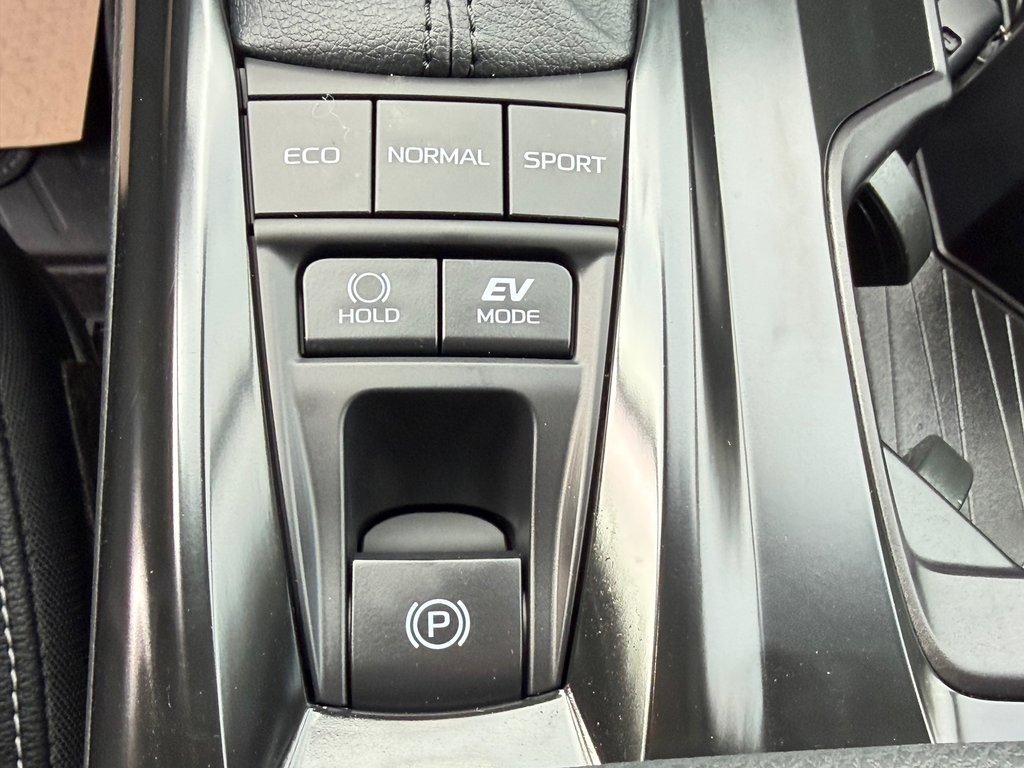 Toyota Camry HYBRIDE SE / SHOWROOM / 2026 à Thetford Mines, Québec - 45 - w1024h768px