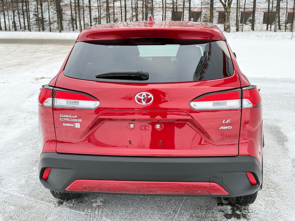 2022 Toyota Corolla Cross LE AWD / EXCELLENT VUS A PETIT PRIX / in Thetford Mines, Quebec - 5 - w1024h768px