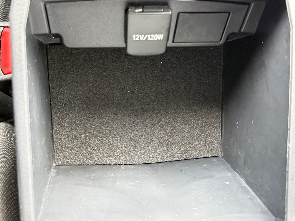 2022 Toyota Corolla Cross LE AWD / EXCELLENT VUS A PETIT PRIX / in Thetford Mines, Quebec - 48 - w1024h768px