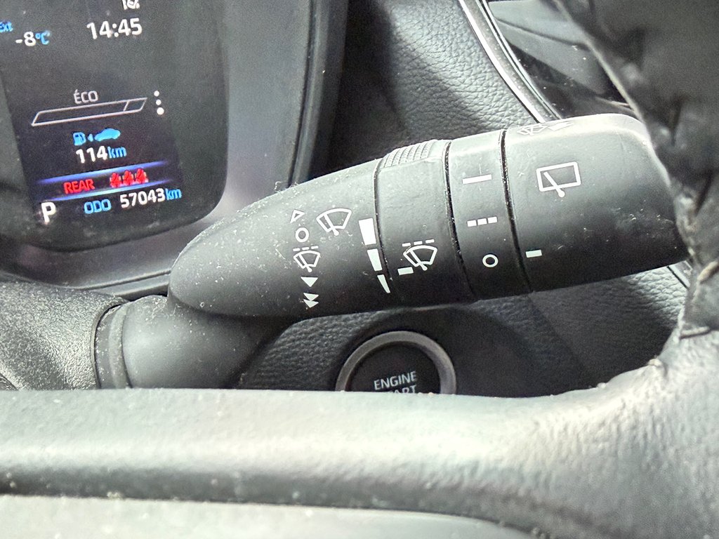 2022 Toyota Corolla Cross LE AWD / EXCELLENT VUS A PETIT PRIX / in Thetford Mines, Quebec - 36 - w1024h768px