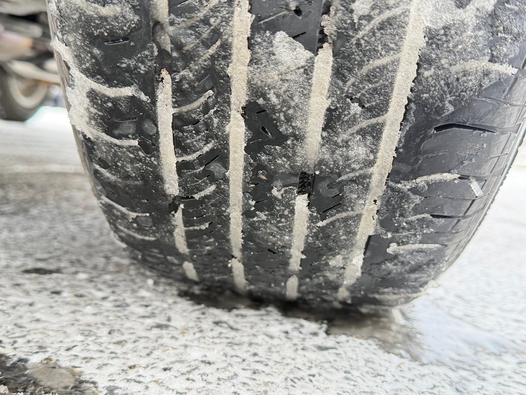 2022 Toyota Corolla Cross LE AWD / EXCELLENT VUS A PETIT PRIX / in Thetford Mines, Quebec - 16 - w1024h768px