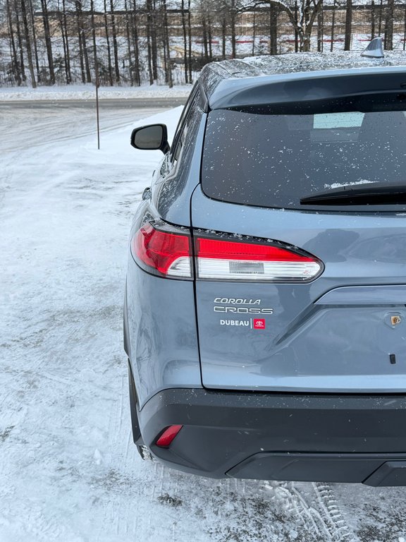 2022 Toyota Corolla Cross LE / COMME NEUF / PRIX IMBATTABLE !!! / in Thetford Mines, Quebec - 21 - w1024h768px