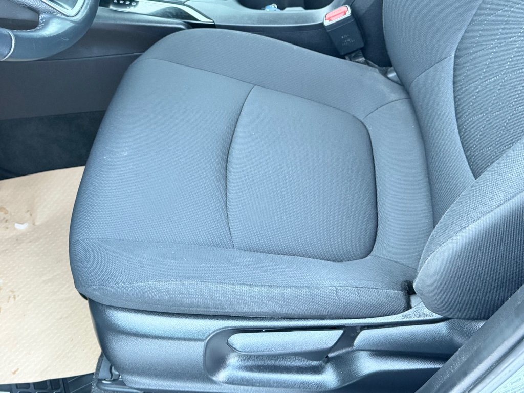 2022 Toyota Corolla Cross LE / COMME NEUF / PRIX IMBATTABLE !!! / in Thetford Mines, Quebec - 30 - w1024h768px