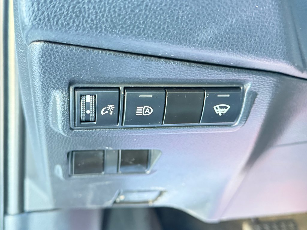 2022 Toyota Corolla Cross LE PREMIUM AWD / PRIX IMBATTABLE / FIABILITÉ / in Thetford Mines, Quebec - 32 - w1024h768px