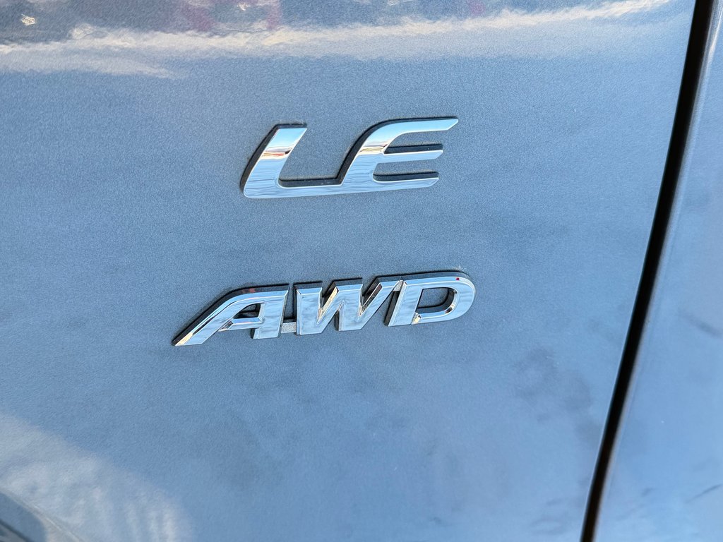 2022 Toyota Corolla Cross LE PREMIUM AWD / PRIX IMBATTABLE / FIABILITÉ / in Thetford Mines, Quebec - 25 - w1024h768px