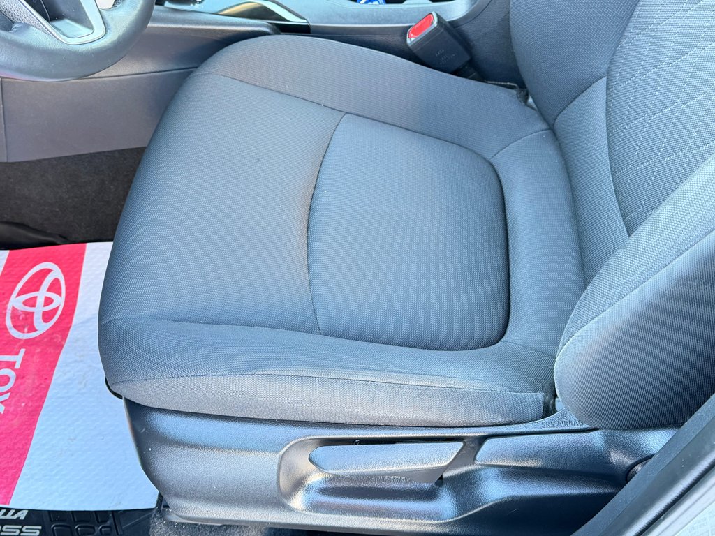 2022 Toyota Corolla Cross LE PREMIUM AWD / PRIX IMBATTABLE / FIABILITÉ / in Thetford Mines, Quebec - 31 - w1024h768px