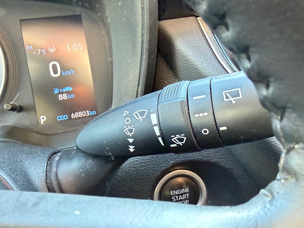 2022 Toyota Corolla Cross LE PREMIUM AWD / PRIX IMBATTABLE / FIABILITÉ / in Thetford Mines, Quebec - 39 - w1024h768px