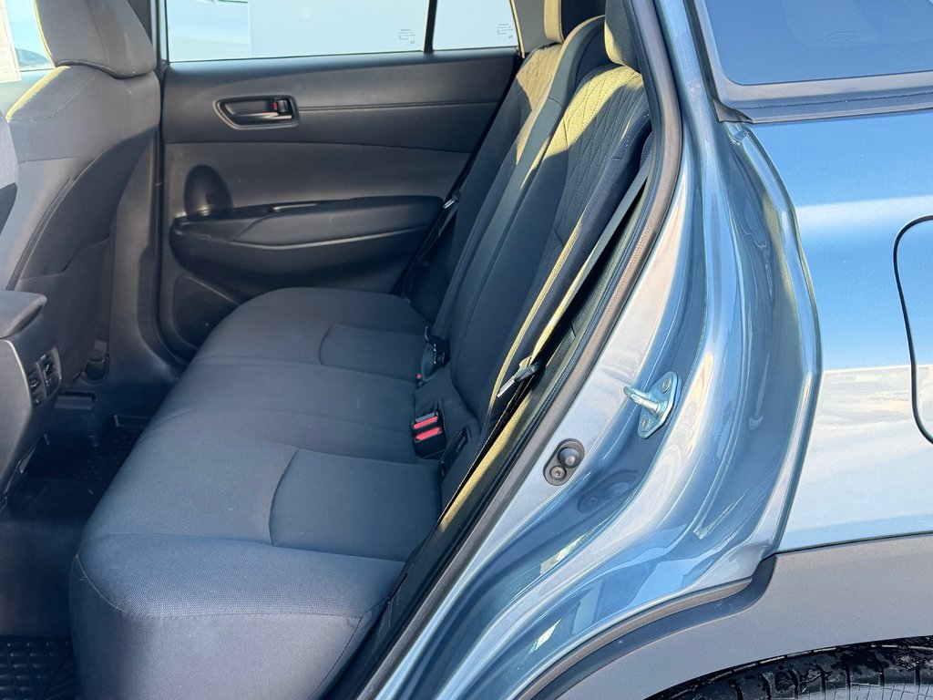 2022 Toyota Corolla Cross LE PREMIUM AWD / PRIX IMBATTABLE / FIABILITÉ / in Thetford Mines, Quebec - 57 - w1024h768px