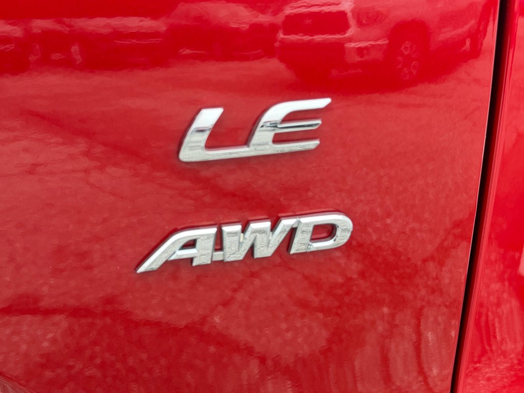 2022 Toyota Corolla Cross LE AWD + TOIT / CARFAX 17.000$ / AUBAINE / in Thetford Mines, Quebec - 26 - w1024h768px