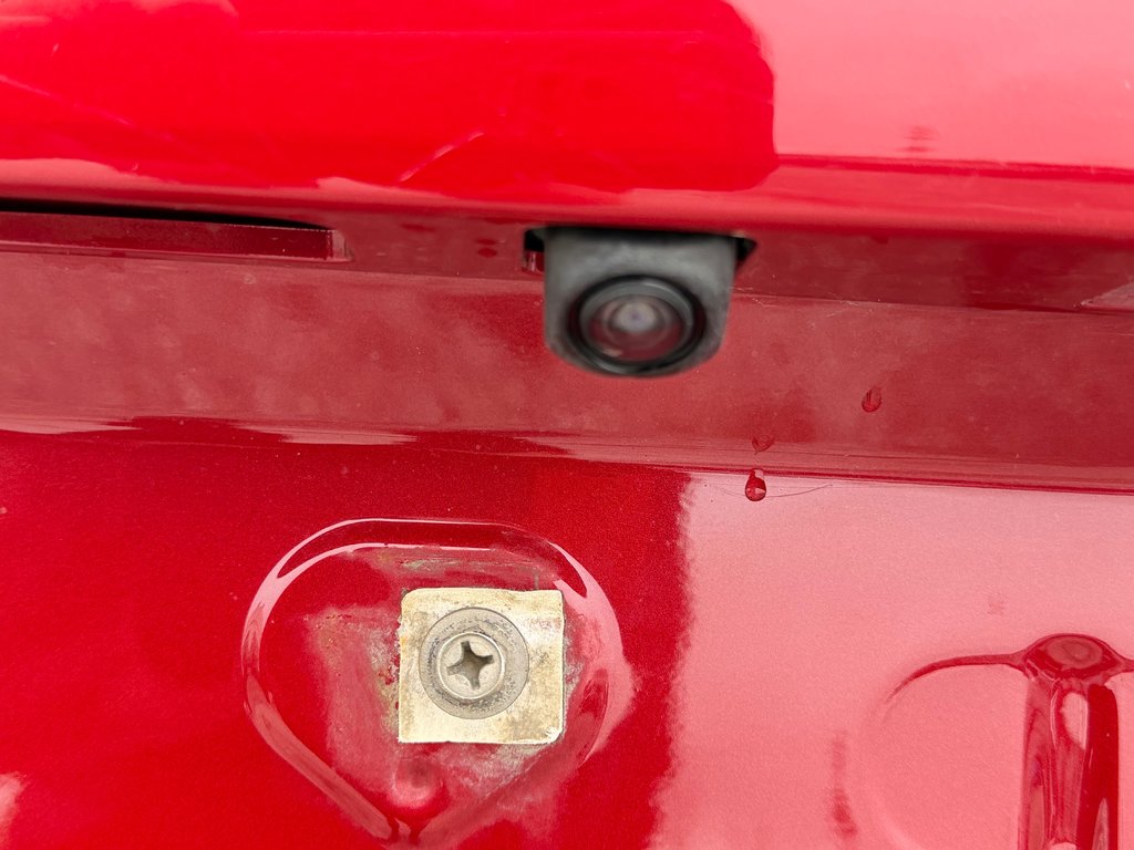 2022 Toyota Corolla Cross LE AWD + TOIT / CARFAX 17.000$ / AUBAINE / in Thetford Mines, Quebec - 25 - w1024h768px