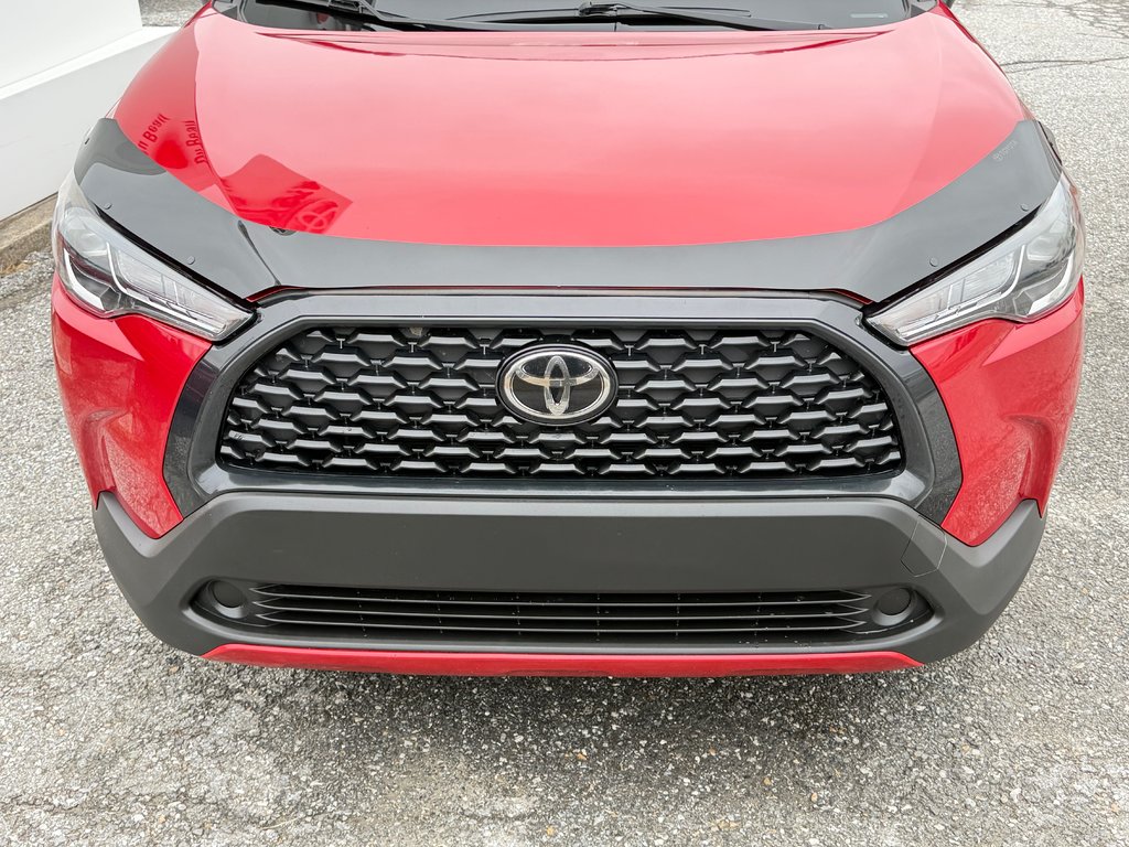 2022 Toyota Corolla Cross LE AWD + TOIT / CARFAX 17.000$ / AUBAINE / in Thetford Mines, Quebec - 12 - w1024h768px