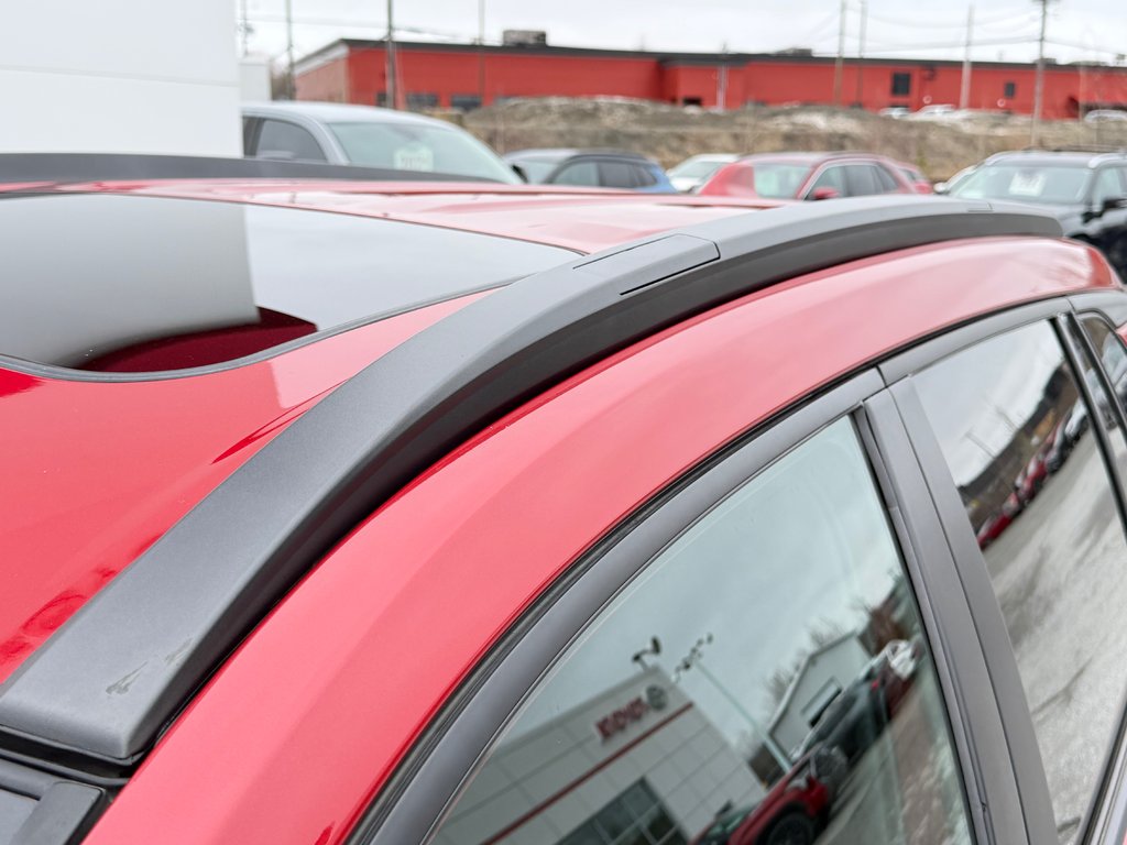 2022 Toyota Corolla Cross LE AWD + TOIT / CARFAX 17.000$ / AUBAINE / in Thetford Mines, Quebec - 19 - w1024h768px